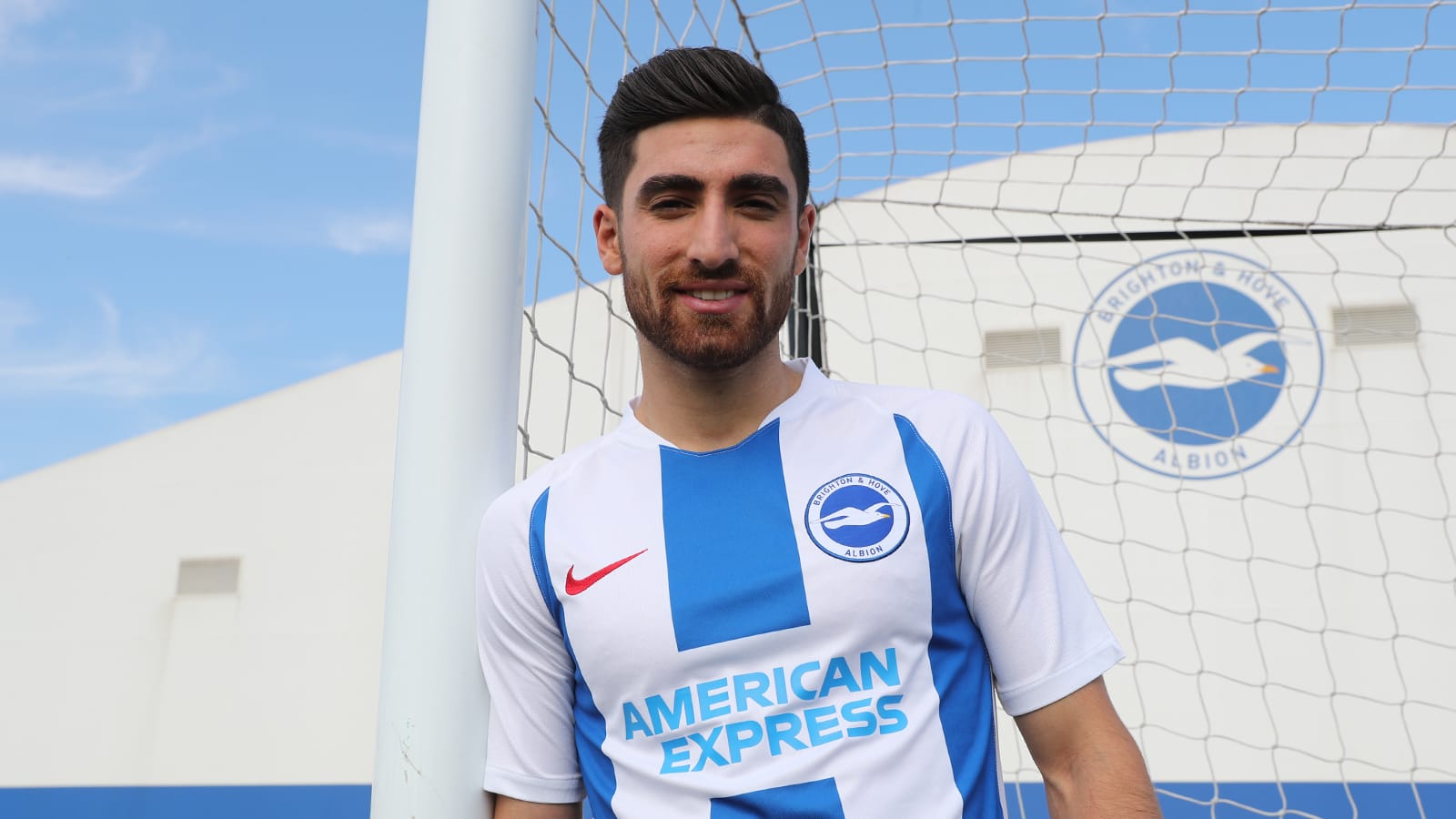 Alireza Jahanbakhsh tekent bij Brighton & Hove Albion